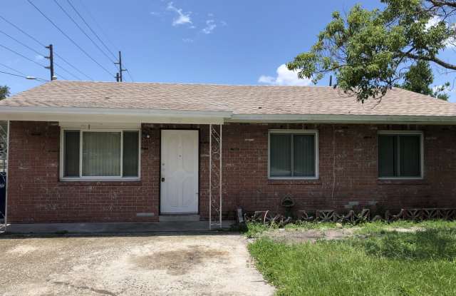3002 Arrow St. photos photos