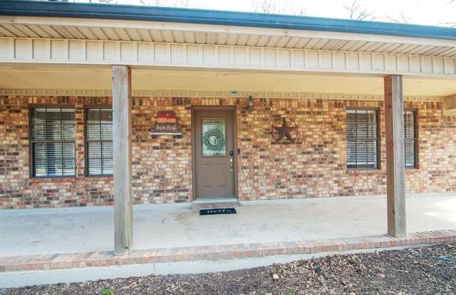313 Comanche Drive photos photos