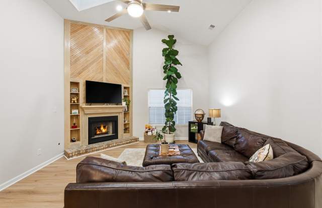 1212 Pleasant Ridge Dr - 1212 Pleasant Ridge Drive, Lexington, KY 40509