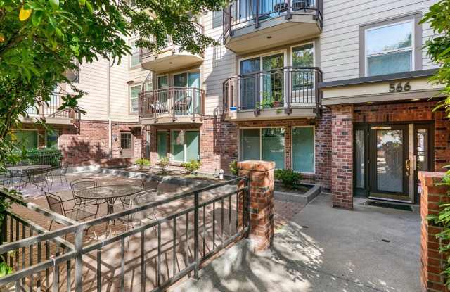 Charming Two-Bedroom Located on Queen Anne!!!! Gallery 3