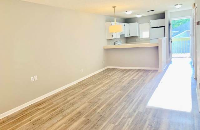 1650 Eagles Place Apt. H204 Gallery 4