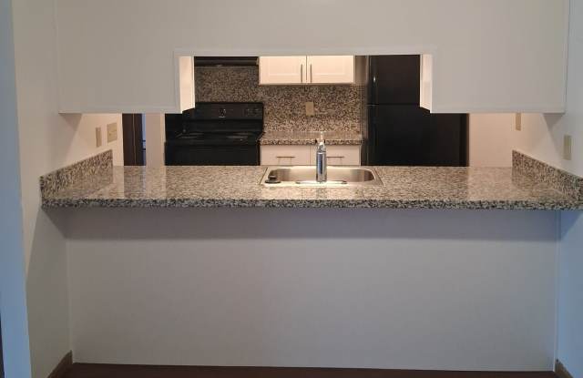 1801 Raleigh Ave Gallery 1