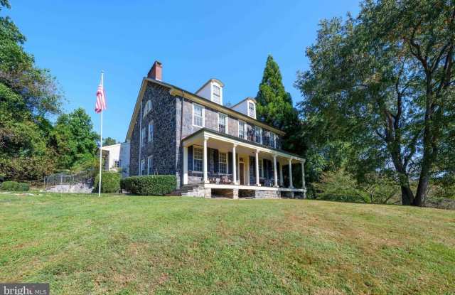2851 CREEK RD photos photos