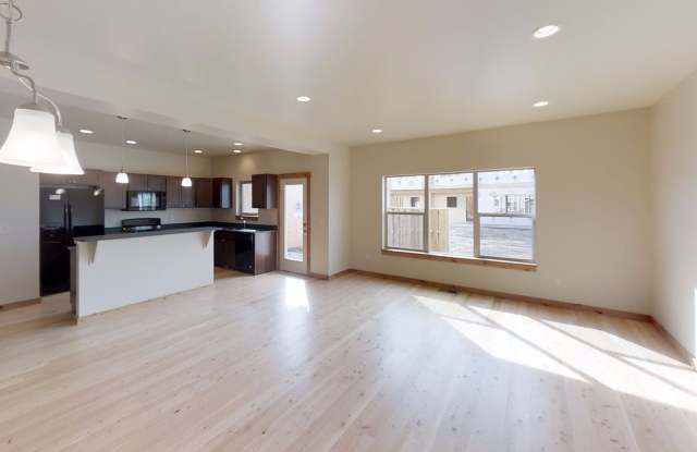 3bed/2.5 Bath Condo in Four Corners - Dog Friendly! photos photos