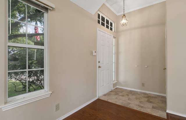 8027 Donshire Drive Gallery 3