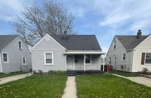 Charming 3-Bedroom Bungalow for Lease in Roseville - 28744 Maple Street, Roseville, MI 48066