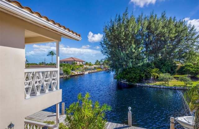 2591 NE 55 Court photos photos