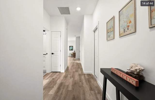 Stylish and Spacious Duplex Living in Lehigh Acres - 3bed |2bath Gallery 4