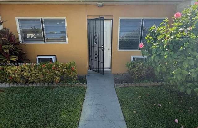 1845 Pembroke Rd photos photos