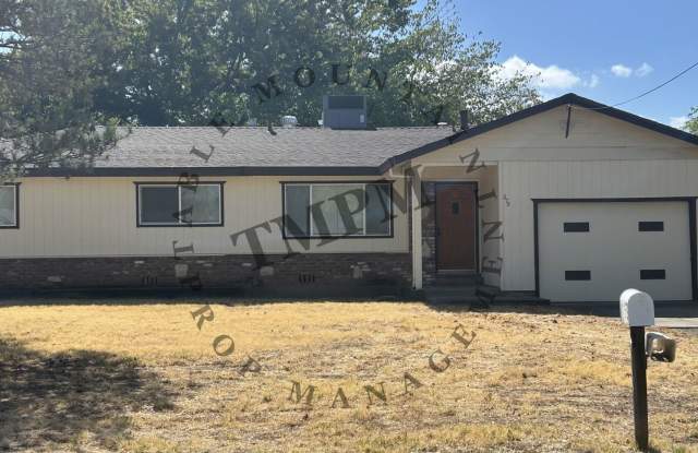 679 Siskiyou Gallery 1