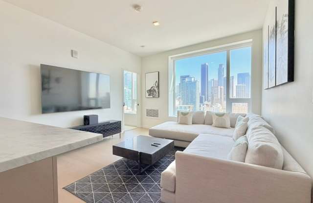 2 bedroom 2 bath Highrise Gallery 3