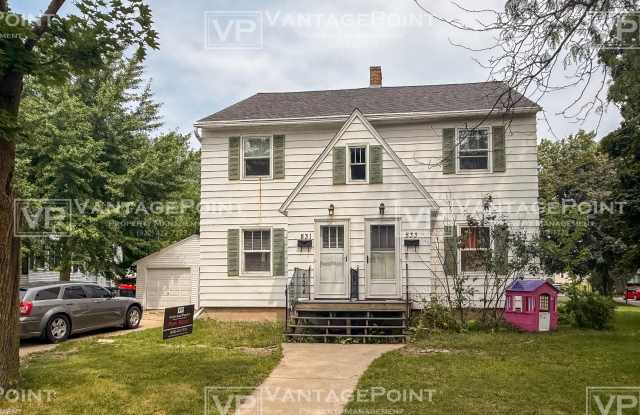 831 Derby Lane photos photos