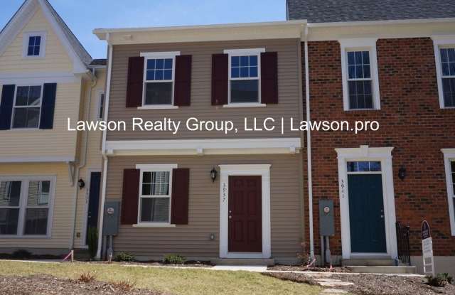 Luxurious Colonial Green Townhome photos photos Luxurious Colonial Green Townhome photos photos