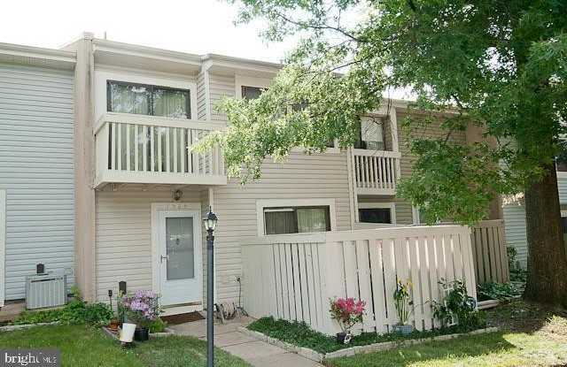 7928 SPRING FOREST COURT - 7928 Spring Forest Court, West Springfield, VA 22152
