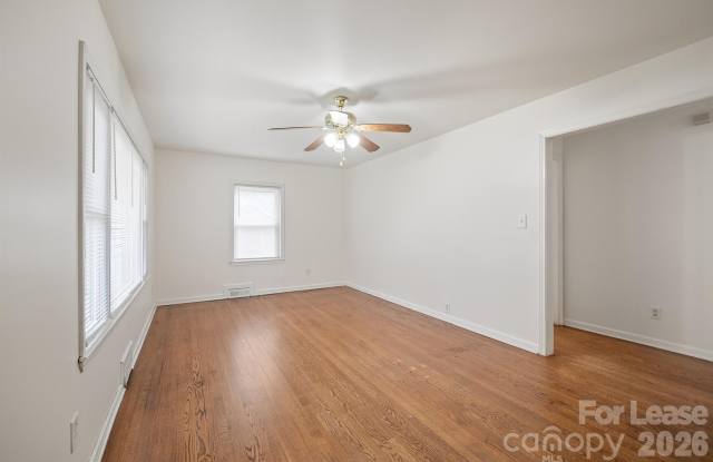 7122 Mallard Creek Road Gallery 2