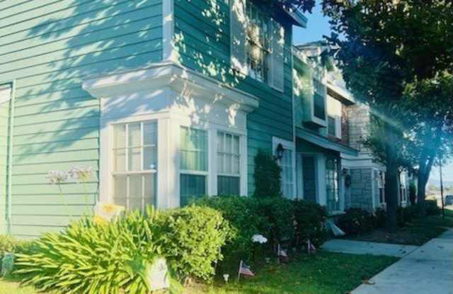 5640 Riverside Drive photos photos