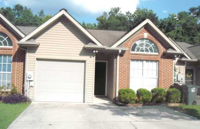 563 Cahaba Manor Drive Gallery 1