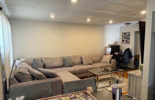 35 Amaron Lane photos photos