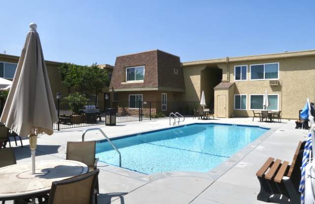 55+ Senior Housing - Heritage Park at Woodman Gallery 4