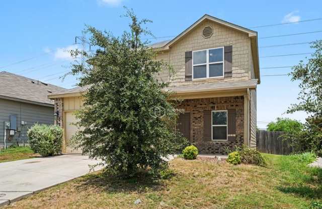 7611 Twin Pine Court Gallery 3