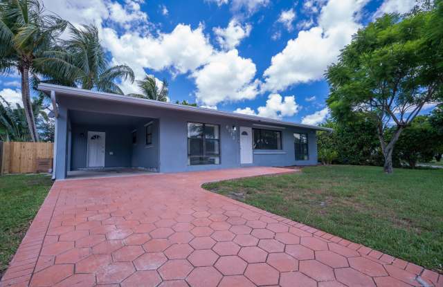 6113 Royal Palm Boulevard photos photos