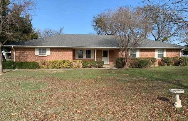 5922 Harberson Road photos photos