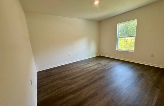 3046 E Glenn St. Gallery 3