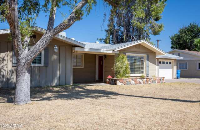 4135 N 35TH Way photos photos