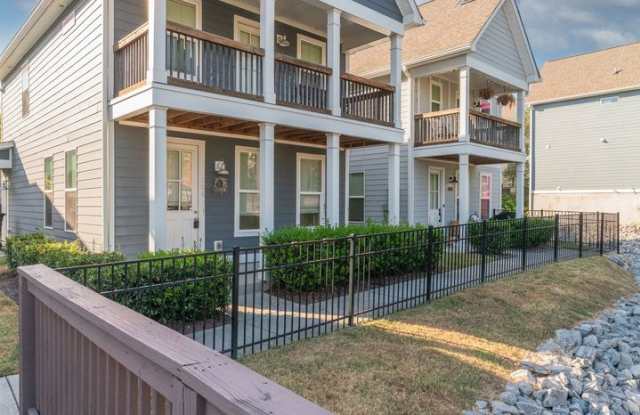Madison 3BR 2.5 Bath home for rent, close to Briley and I-65, two story pet friendly. Gallery 3