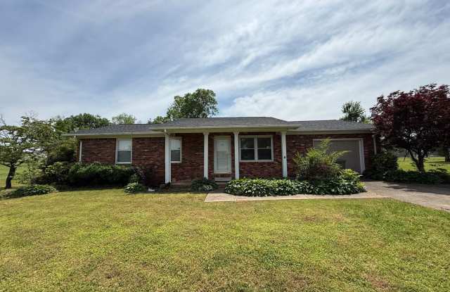Charming 3 Bedroom, 2 Bathroom Home in Muscle Shoals, AL photos photos