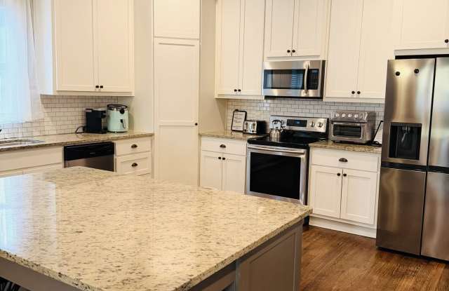 391 Lawton Street Southwest photos photos