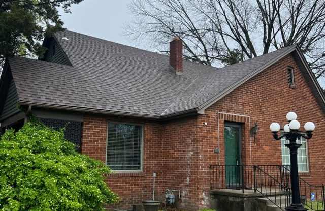 411 S. Jackson - 411 South Jackson Avenue, Joplin, MO 64801