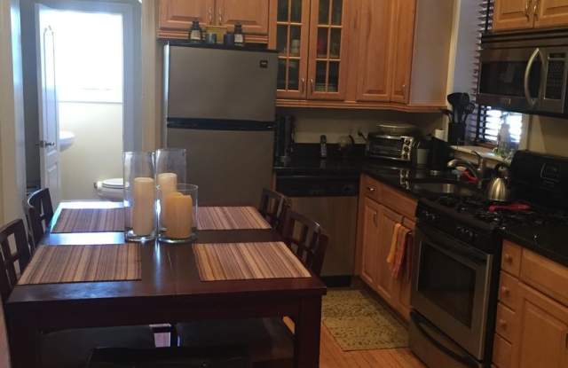45 R Street, NW #2 Gallery 2