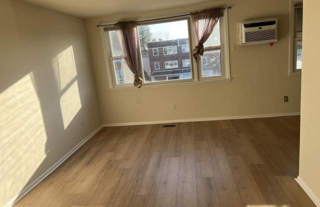205 E ERICA Place Gallery 2