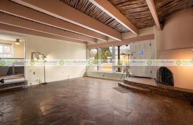 OCTOBER SPECIAL:  $$200 OFF YOUR 2ND MONTH'S RENT!!!  AND ONLY $50/MONTH ELECTRICITY!!! Gallery 1
