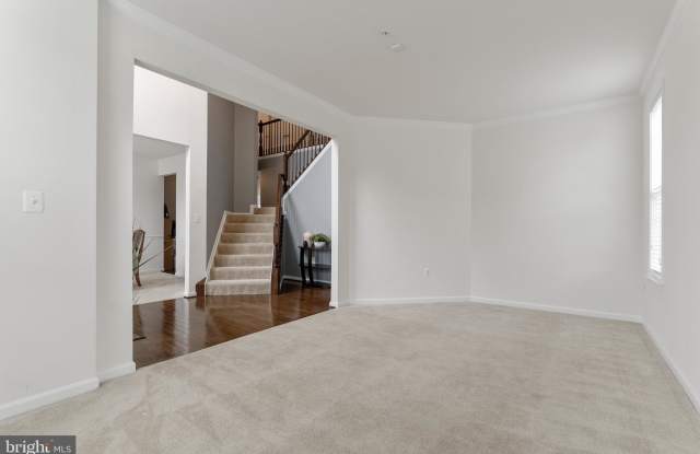 14509 OWINGS AVENUE Gallery 4