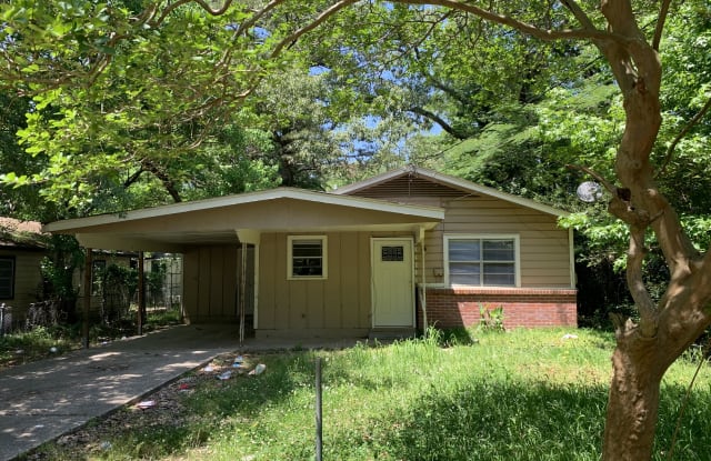 1407 Alpine St - 1407 Alpine Ave, Ruston, LA 71270