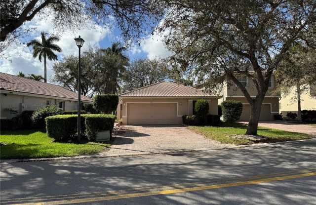 4925 NW 54th Avenue photos photos