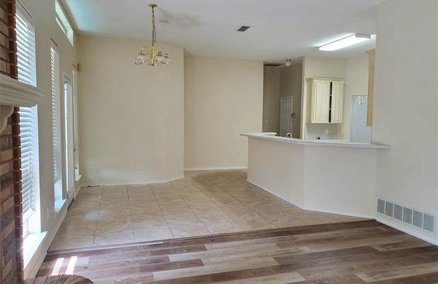 6700 Dogwood Lane Gallery 4