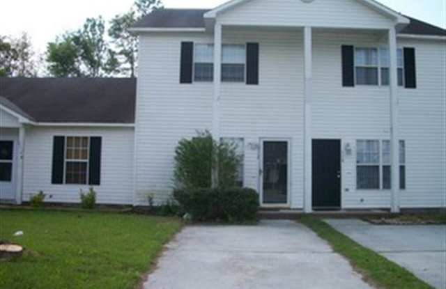 1112 Pueblo- Indian Wells - 1112 Pueblo Drive, Piney Green, NC 28546