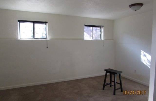 1000 S Foothill Dr Gallery 4