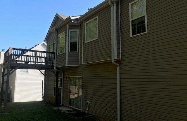 5756 Newnan Circle Gallery 3