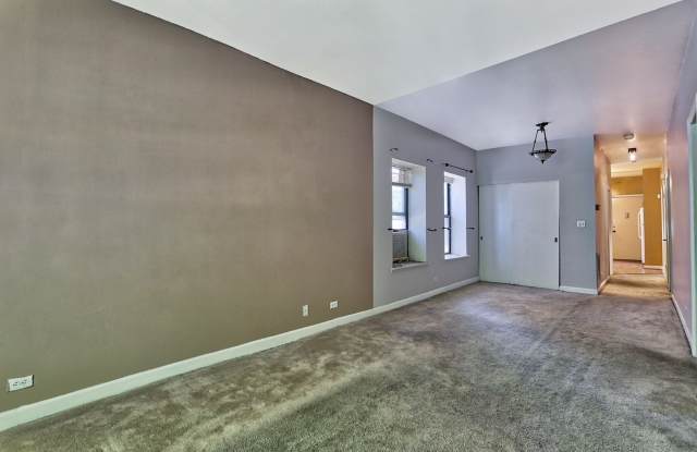 120 North Keeler Avenue Gallery 2