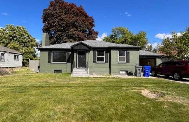 321 South Bowdish Road photos photos
