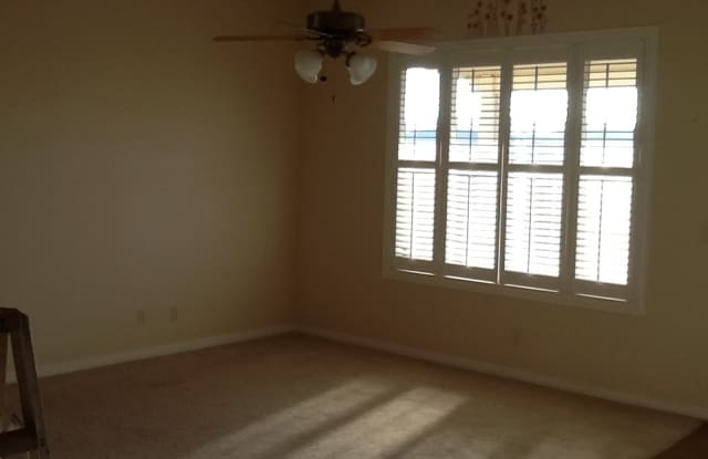 Sky Ridge Town Home Gallery 4