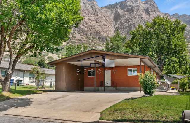 ✨ For Lease in Ogden, Utah – 3 Bed | 2 Bath Apartment ✨ photos photos
