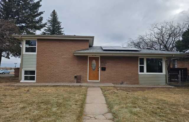 3269 Forest Dr - 3269 Forest Drive, Cheyenne, WY 82001