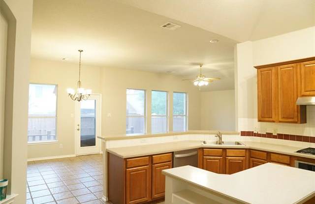 6421 Eagle Creek Drive Gallery 3