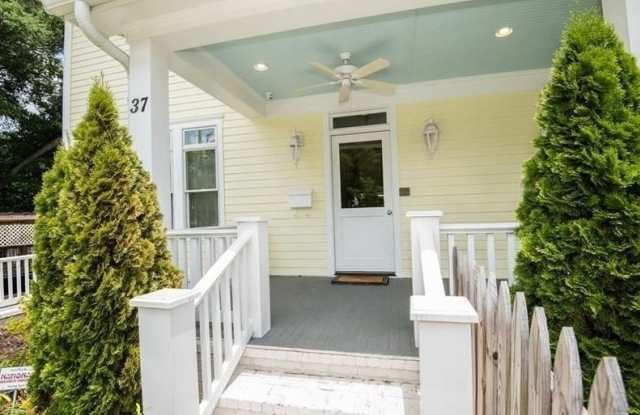 37 Waverly Way NE Gallery 3