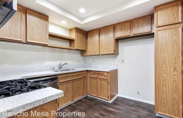 9877 CASPI GARDENS DRIVE Gallery 4